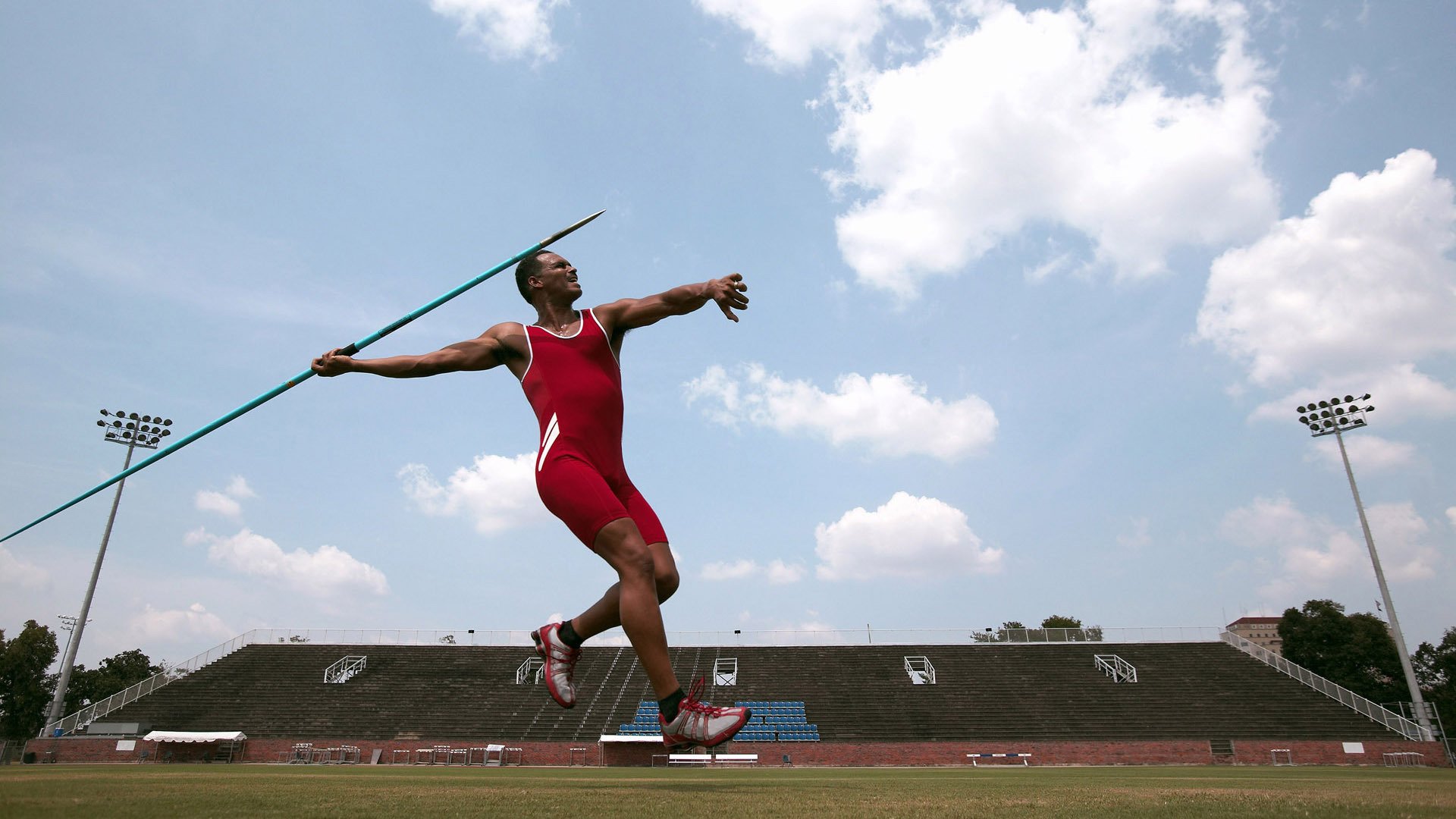 【心理战术】运动员如何应对场上犯规压力？，运动员的心理压力